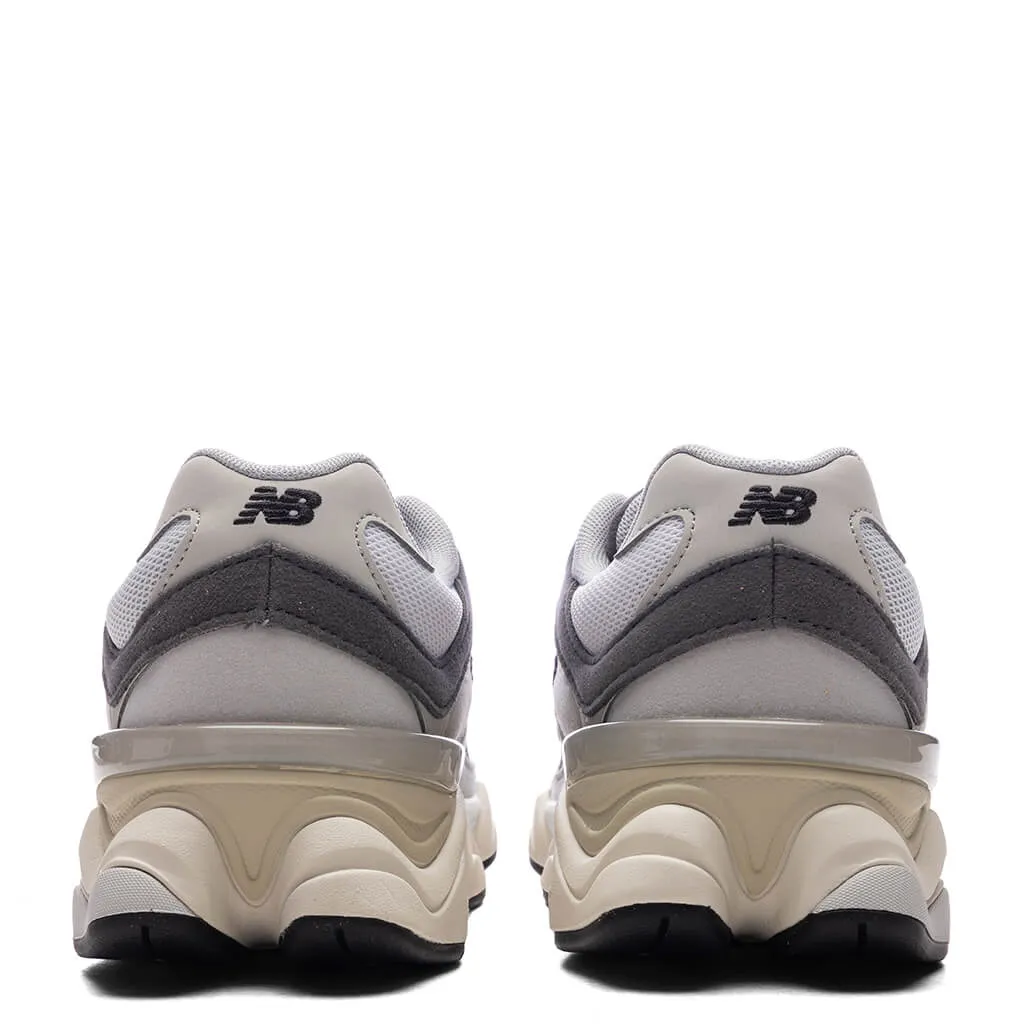 9060 (GS) - Raincloud/Castlerock