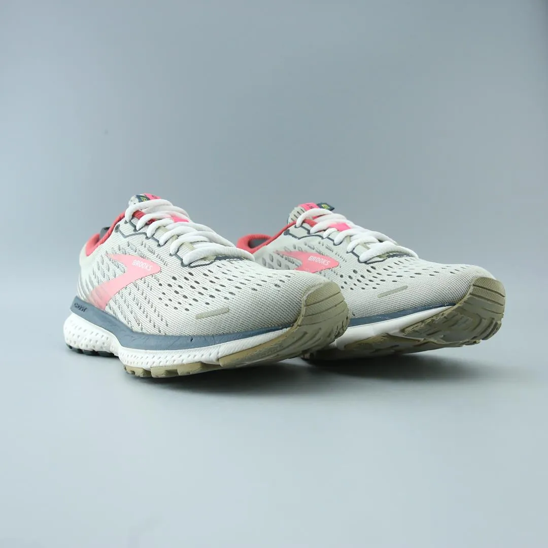 BROOKS GHOST 13