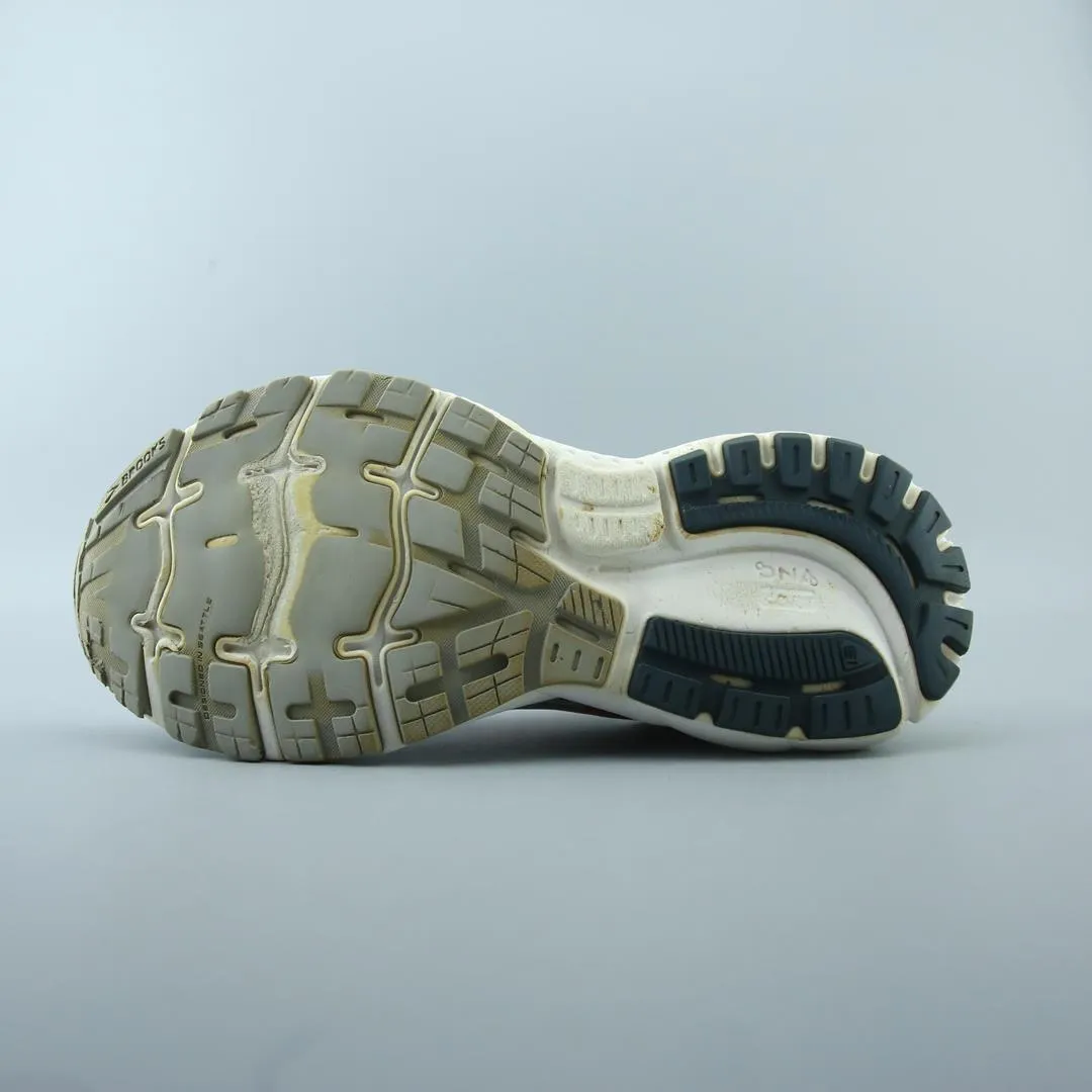 BROOKS GHOST 13