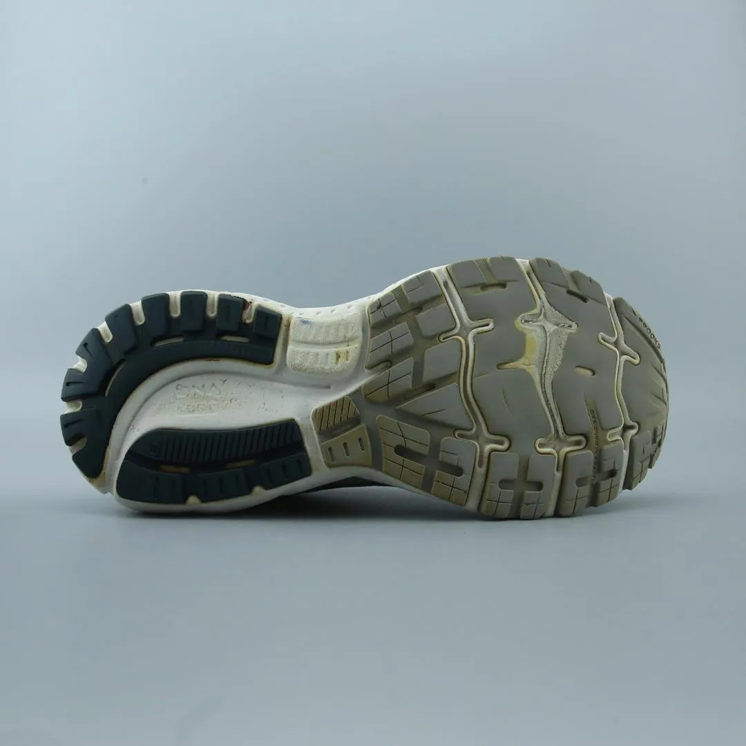 BROOKS GHOST 13