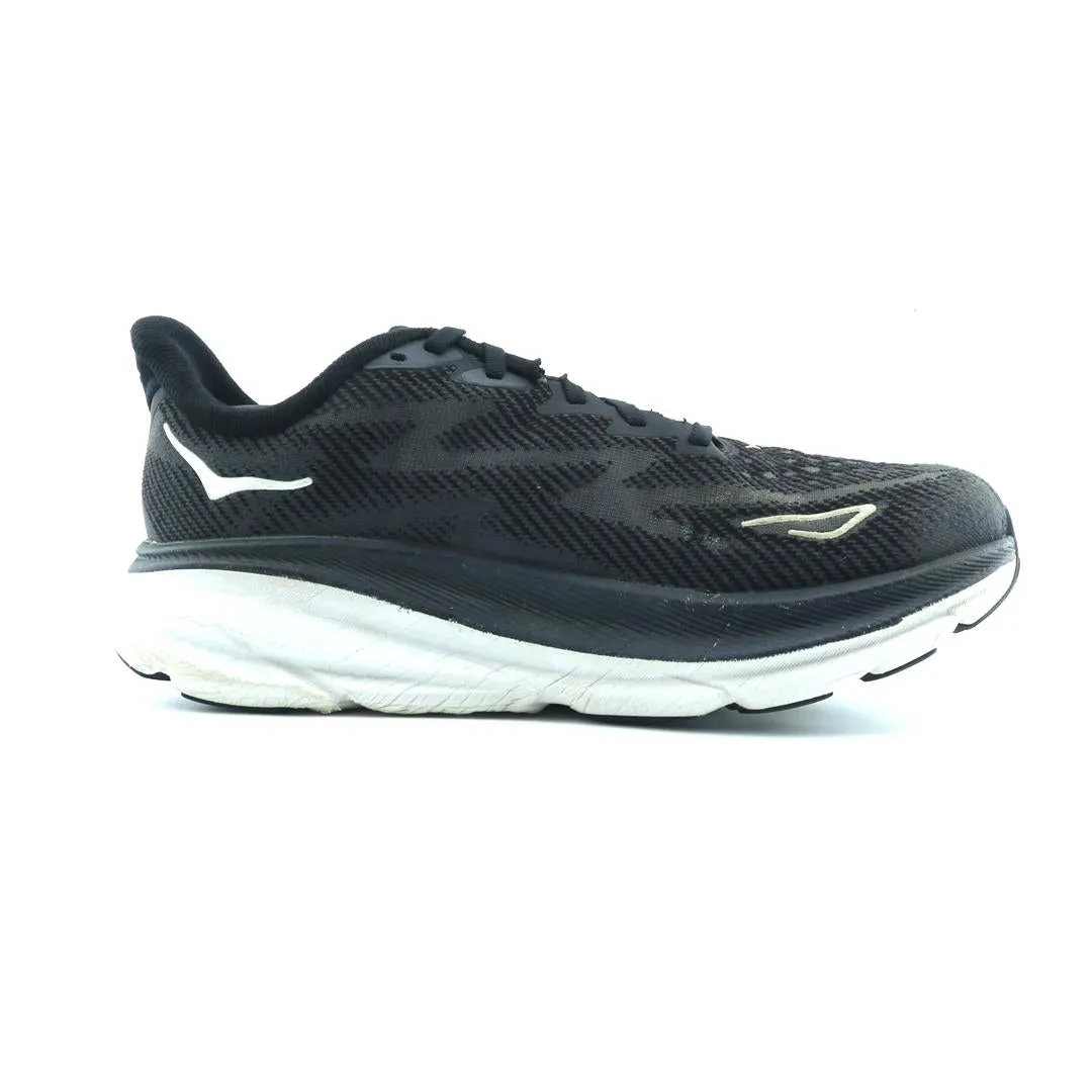 HOKA ONE ONE CLIFTON 9