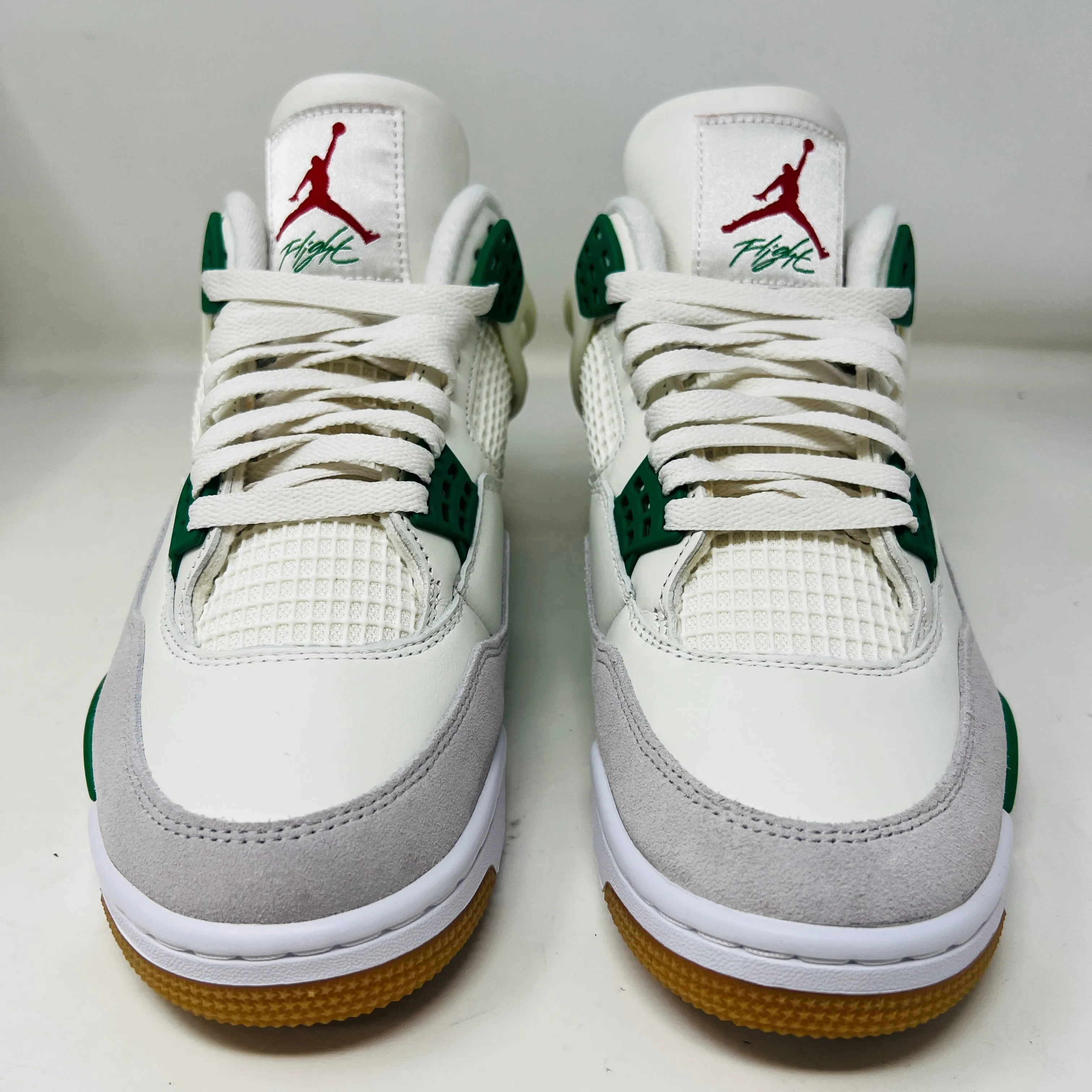 Jordan 4 Retro SB Pine Green