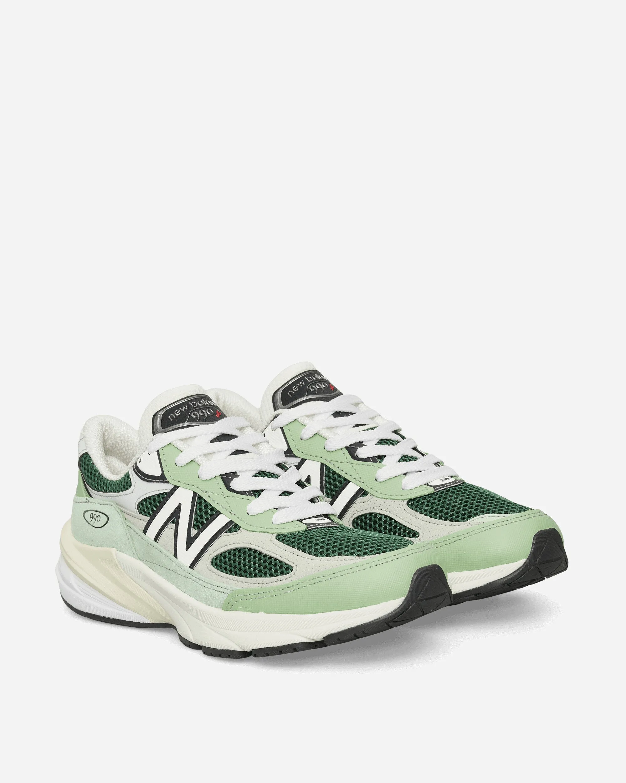 Made in USA 990v6 Sneakers Avocado / Natural Mint