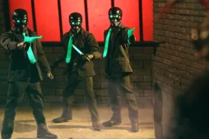 Mezco Toyz ONE:12 Black Skulls Death Brokers Action Figure Exclusive