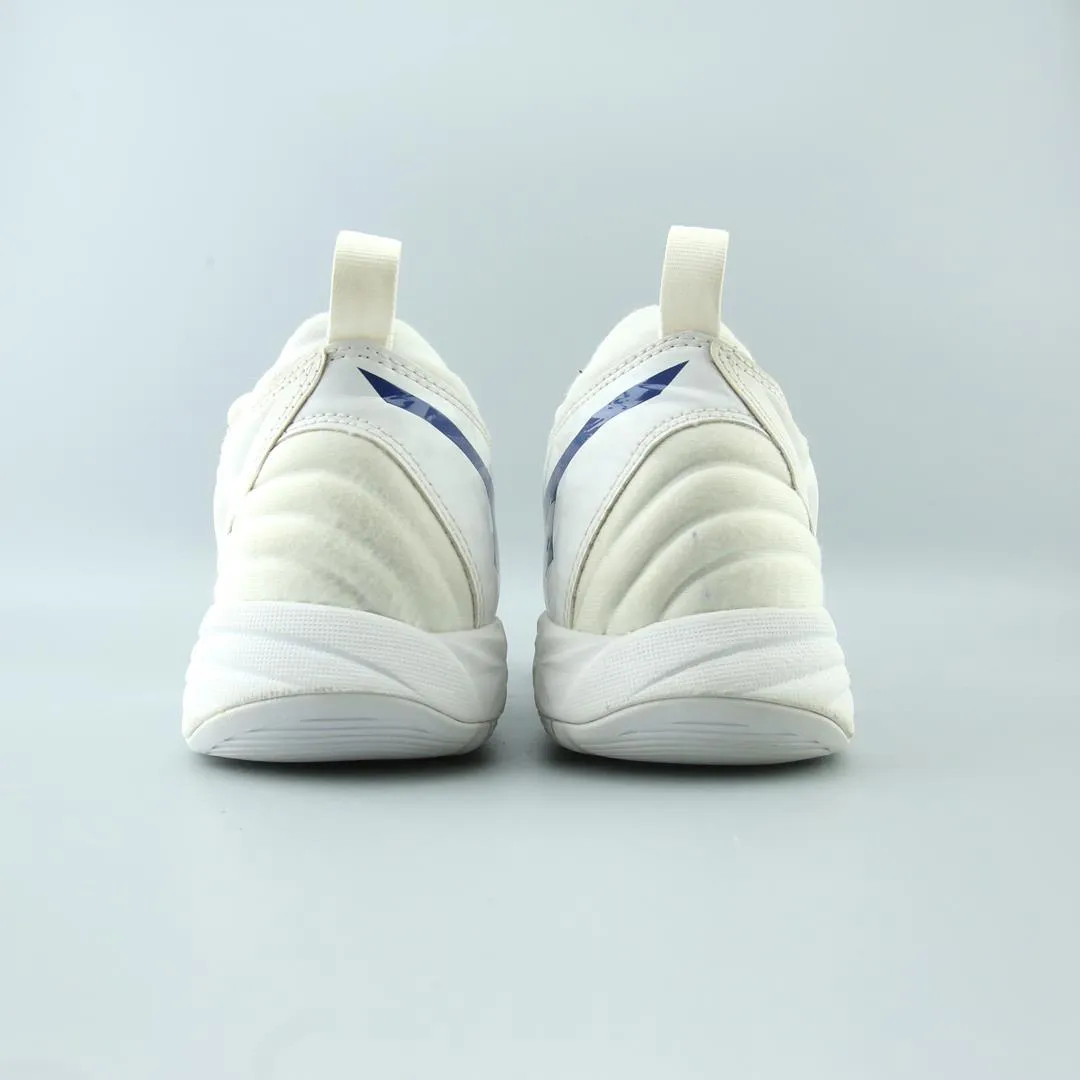 MIZUNO  WAVE MOMENTUM 5