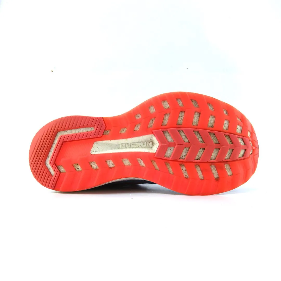 SAUCONY TRIUMPH ISO