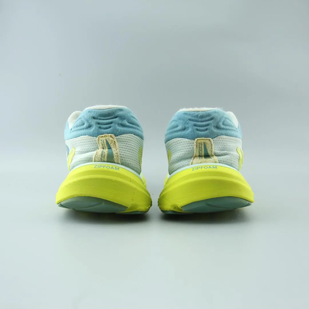TOPO ATHLETIC MAGNIFLY 4