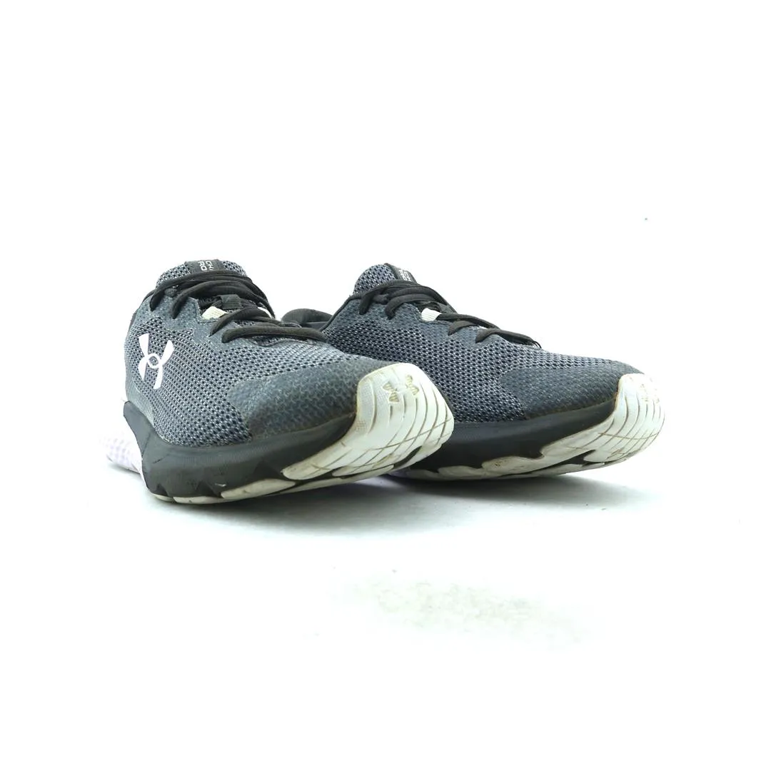 UNDER ARMOUR CHARGED ROGUE