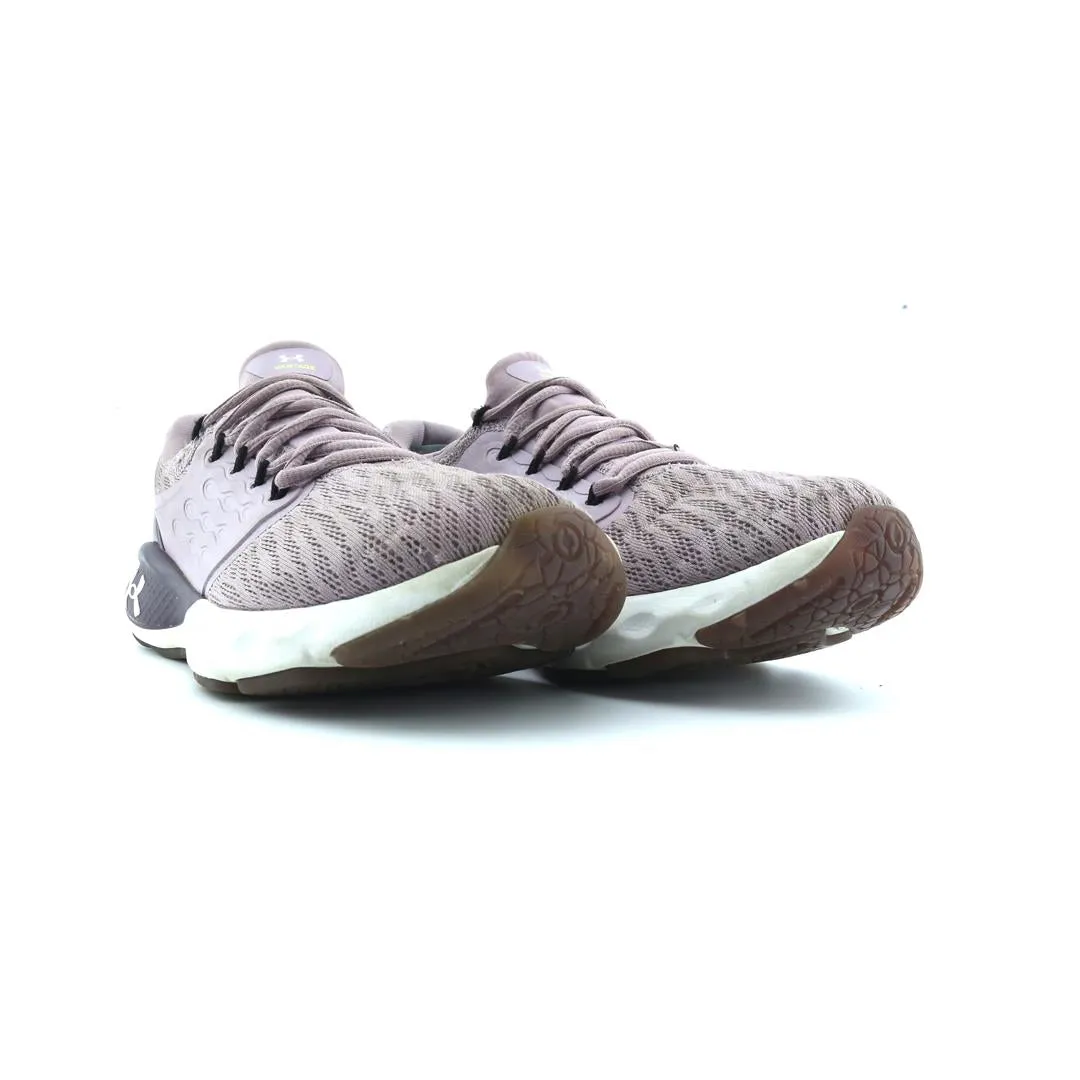 UNDER ARMOUR CHARGED VANTAGE